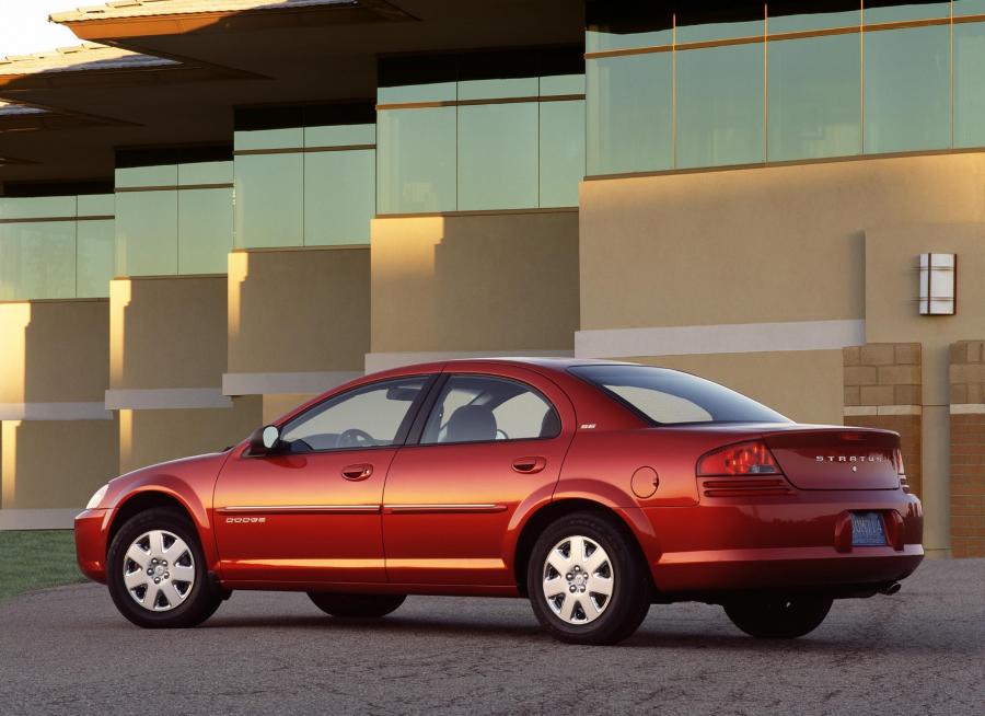  Dodge Stratus 2001 года  (фото 7 из 17)